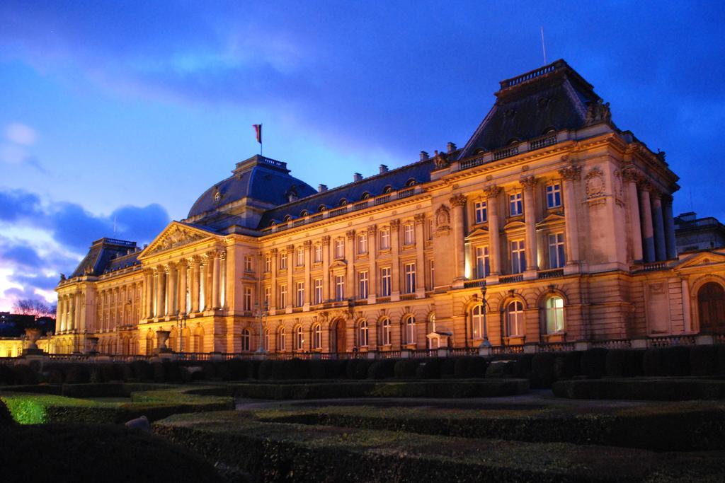 Hotel La Grande Cloche 3*